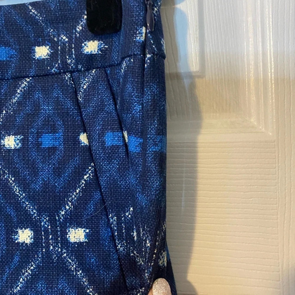 J. Crew Factory Basketweave Ikat Cotton Shorts Size 2 - Picture 3 of 6